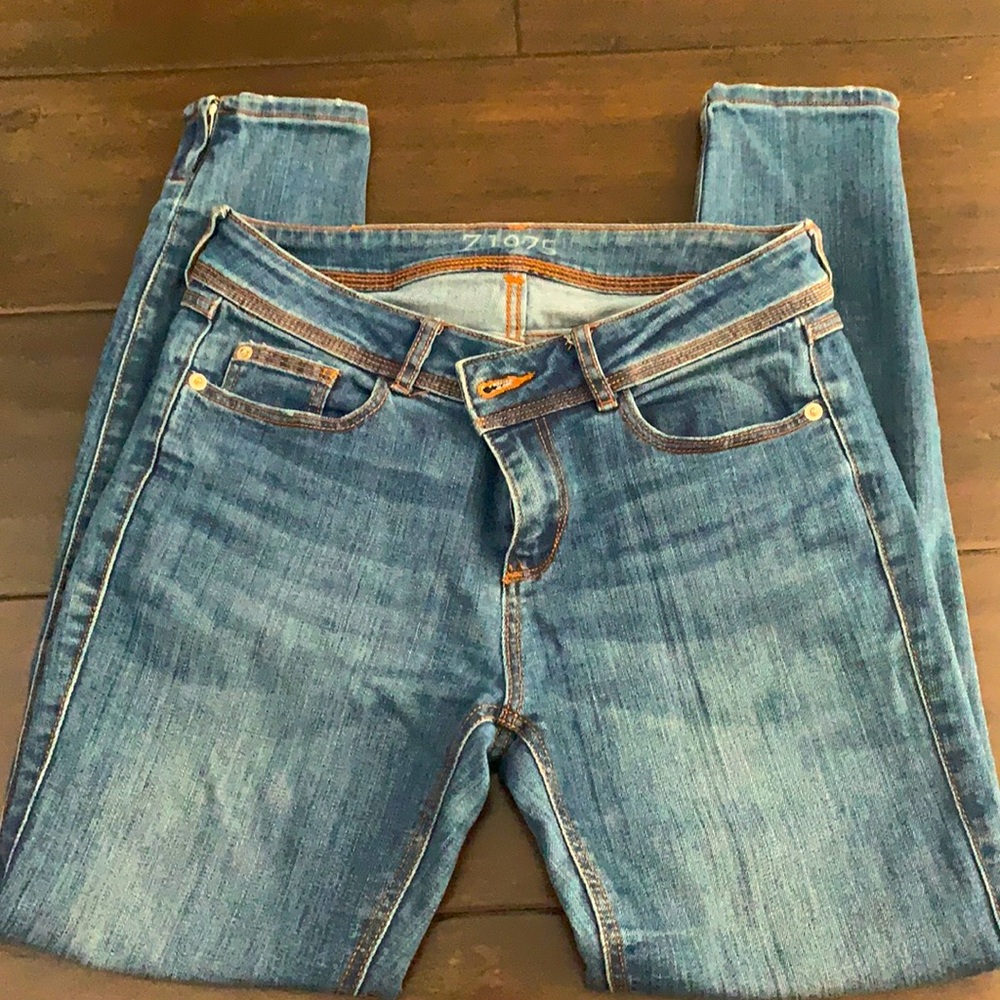 Zara skinny jeans. Size 4